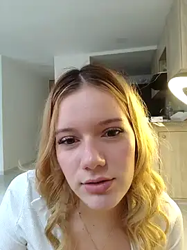 NicoleCut online show from February 21, 2025, 10:59 pm