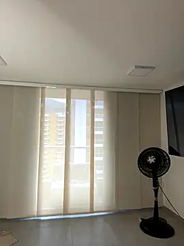 NicoleCut online show from November 16, 2025, 11:27 am