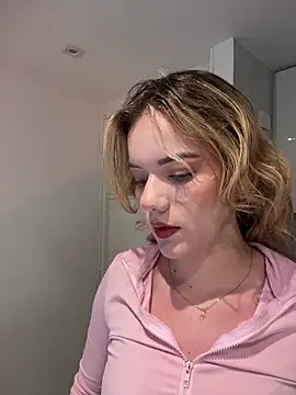 NicoleCut online show from March 12, 2026, 10:10 am