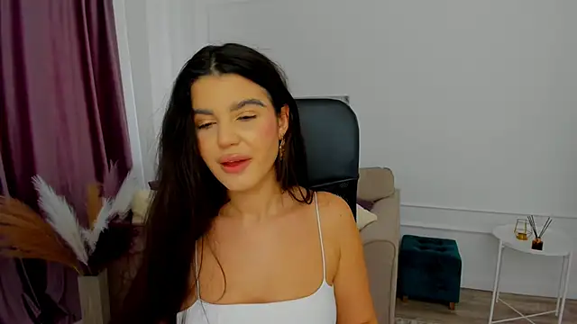 AlluringAriel online show from February 6, 2025, 6:29 am