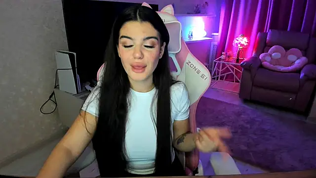 AlluringAriel online show from October 21, 2025, 7:36 pm