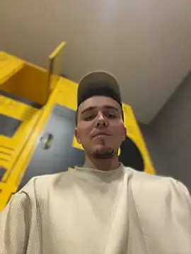 adam-rivera online show from April 21, 2026, 6:55 pm