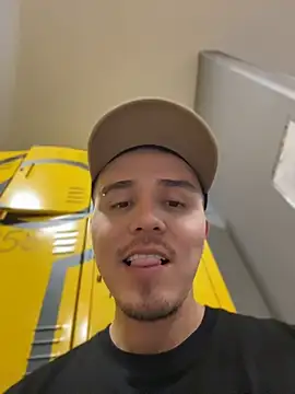 Snapshot of adam-rivera chatting on July 21, 2026, 4:53 pm adam-rivera online show from July 21, 2026, 4:53 pm