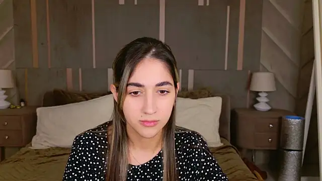 Teresa Stane online show from January 21, 2025, 5:49 am