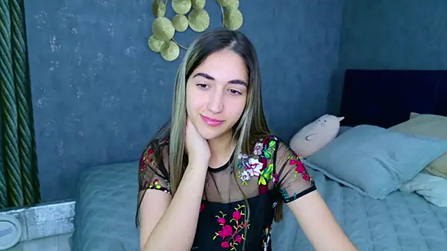 Teresa Stane online show from February 3, 2025, 5:29 am