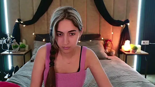 Teresa Stane online show from March 4, 2025, 2:10 pm