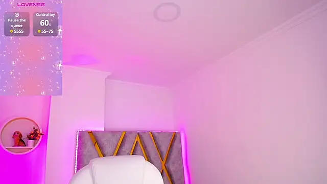 Snapshot of Aurora_Brownn chatting on February 1, 2025, 4:14 am Aurora Brownn online show from February 1, 2025, 4:14 am