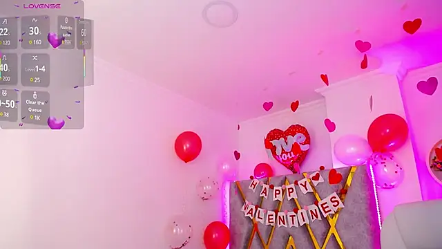 Snapshot of Aurora_Brownn chatting on February 13, 2025, 4:00 am Aurora Brownn online show from February 13, 2025, 4:00 am