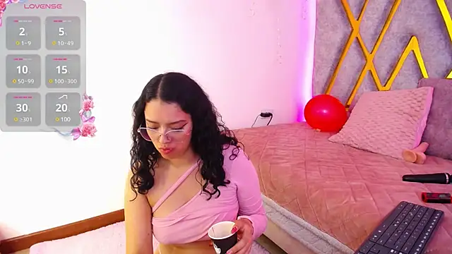 Snapshot of Aurora_Brownn chatting on February 24, 2025, 10:26 am Aurora Brownn online show from February 24, 2025, 10:26 am