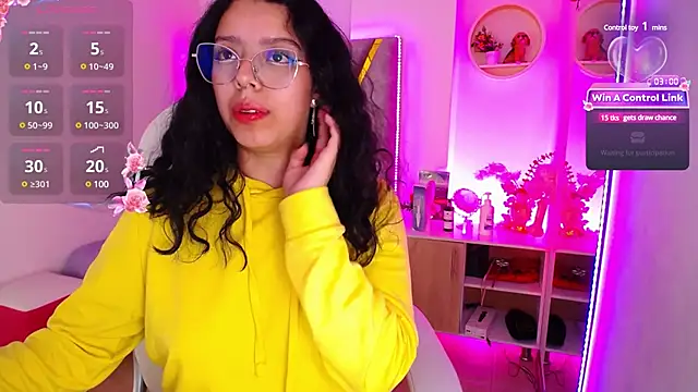 Snapshot of Aurora_Brownn chatting on March 1, 2025, 4:47 am Aurora Brownn online show from March 1, 2025, 4:47 am