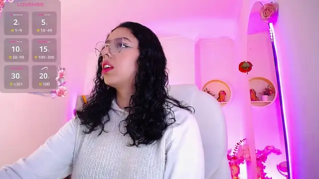 Snapshot of Aurora_Brownn chatting on March 3, 2025, 4:03 am Aurora Brownn online show from March 3, 2025, 4:03 am