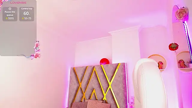 Snapshot of Aurora_Brownn chatting on March 11, 2025, 4:10 am Aurora Brownn online show from March 11, 2025, 4:10 am