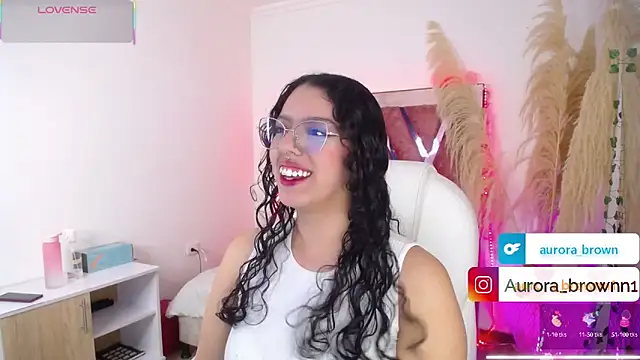 Snapshot of Aurora_Brownn chatting on September 17, 2025, 4:36 am Aurora Brownn online show from September 17, 2025, 4:36 am