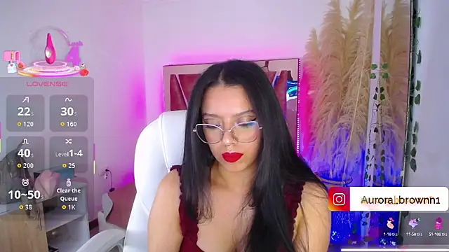Snapshot of Aurora_Brownn chatting on October 12, 2025, 3:27 am Aurora Brownn online show from October 12, 2025, 3:27 am