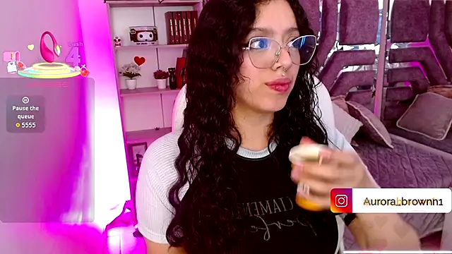 Snapshot of Aurora_Brownn chatting on November 6, 2025, 4:46 am Aurora Brownn online show from November 6, 2025, 4:46 am