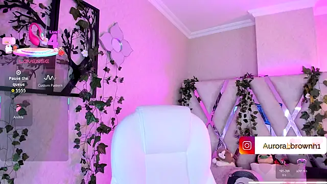 Snapshot of Aurora_Brownn chatting on November 27, 2025, 4:58 am Aurora Brownn online show from November 27, 2025, 4:58 am