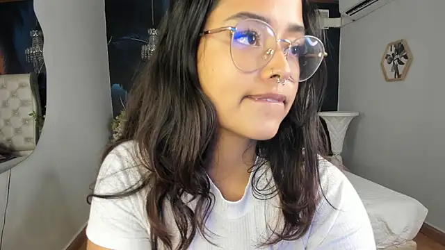 Ariana Pierce online show from December 22, 2024, 1:55 am