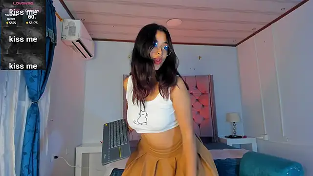 Ariana Pierce online show from January 6, 2025, 4:04 am