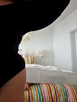 Engel mia online show from February 24, 2025, 12:48 pm