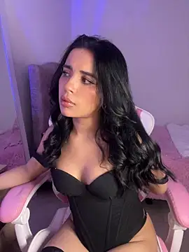 Emily-14 online show from April 6, 2026, 4:46 am