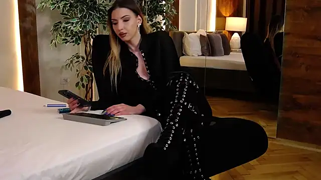 SkylerSpark online show from April 25, 2026, 6:05 pm