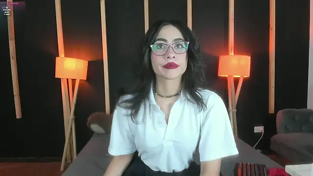 vampy dolll online show from January 14, 2025, 12:56 pm