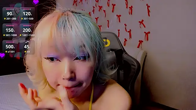 Milla Aheo online show from April 22, 2026, 1:12 pm