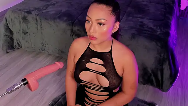 Lillyortiz online show from February 23, 2025, 10:06 am