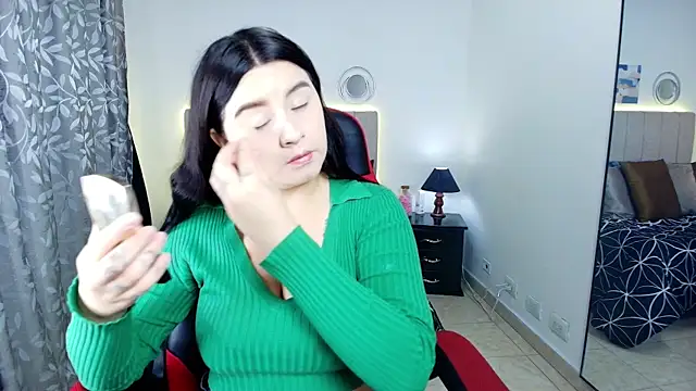 SaraBraun  online show from September 12, 2025, 1:11 pm