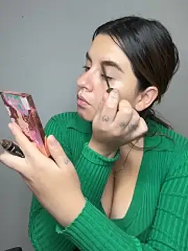 SaraBraun  online show from April 22, 2026, 5:14 pm