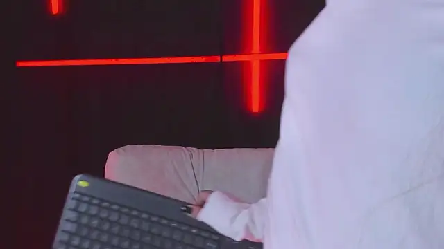 Michell Wallker online show from January 10, 2026, 2:08 pm