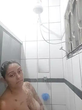 baixinhaloira online show from November 6, 2025, 3:40 am