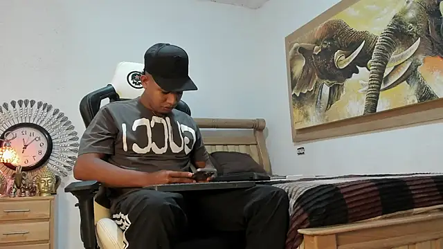 mr stiven  online show from March 20, 2026, 6:51 am