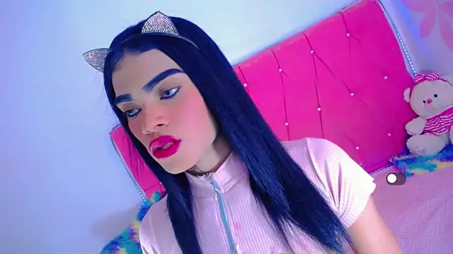 Theylor Rouse online show from October 26, 2025, 8:37 pm