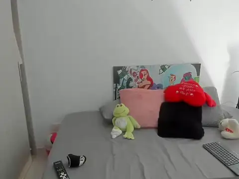 Snapshot of Liah_ferrer chatting on December 19, 2024, 3:41 pm Liah ferrer online show from December 19, 2024, 3:41 pm