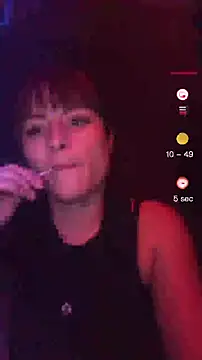 Snapshot of Liah_ferrer chatting on December 20, 2024, 1:03 am Liah ferrer online show from December 20, 2024, 1:03 am