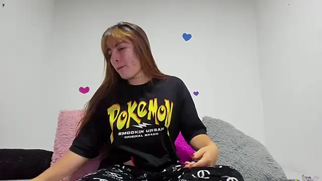 Snapshot of Liah_ferrer chatting on October 17, 2025, 8:22 pm Liah ferrer online show from October 17, 2025, 8:22 pm