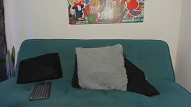 Snapshot of Liah_ferrer chatting on November 10, 2025, 12:48 pm Liah ferrer online show from November 10, 2025, 12:48 pm