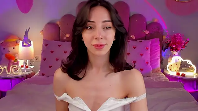 ElsaYoung online show from February 18, 2026, 8:27 pm