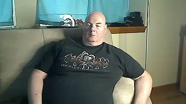 harley99574 online show from December 14, 2024, 1:49 pm