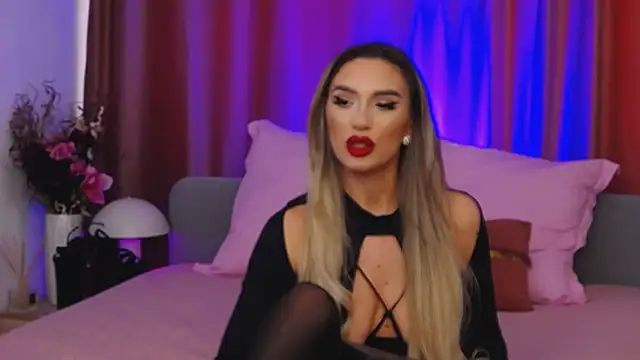 FelyJolie online show from February 26, 2025, 1:52 pm