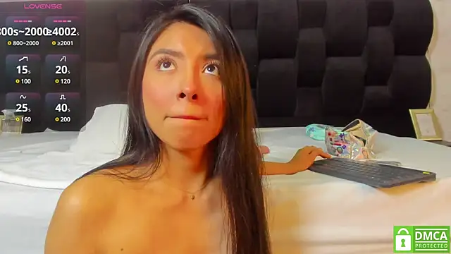 Camila  Gomez online show from February 1, 2025, 3:18 pm