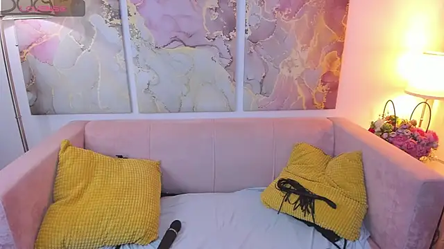 RachelPirce online show from January 28, 2025, 12:00 pm