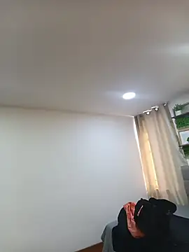 sasi luna online show from April 18, 2026, 1:15 pm