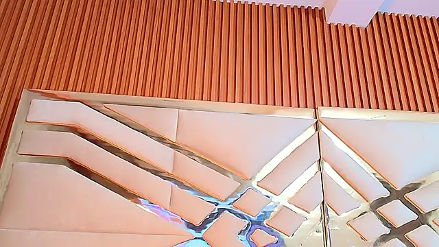 kinkyandsavage online show from February 24, 2025, 7:41 pm