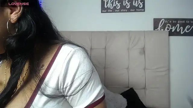 Snapshot of mariilulp303av chatting on February 18, 2025, 12:04 am mariilulp303av online show from February 18, 2025, 12:04 am