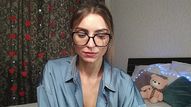 Lesyisme online show from February 20, 2025, 9:55 am