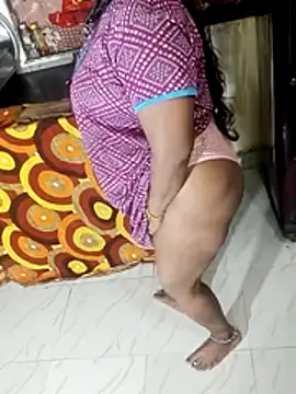 Snapshot of _Hot-Couple chatting on February 4, 2026, 2:17 am Hot-Couple online show from February 4, 2026, 2:17 am