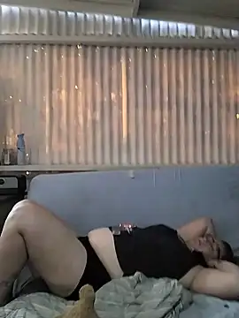 DaddyDifferent online show from July 15, 2026, 1:05 pm