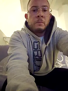 jourdinio13 online show from February 1, 2025, 1:12 am